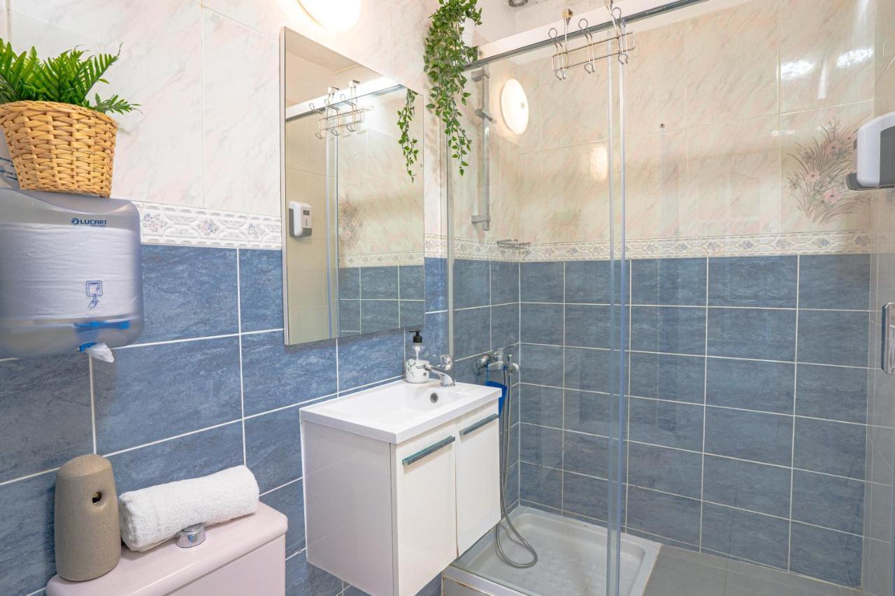 Hostel Neon Tenerife Guaza Ngoại thất bức ảnh